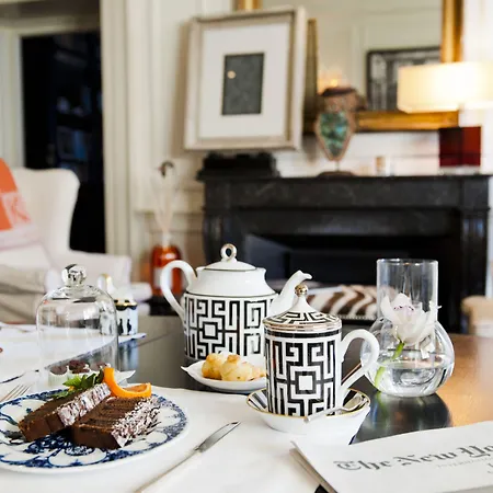 The Place Отель