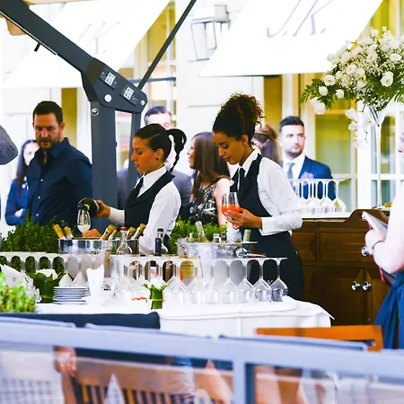 Отель The Place