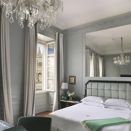 Отель The Place