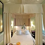 Ξενοδοχείο The Place 5*