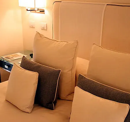 J.k. Place Hotel 5*