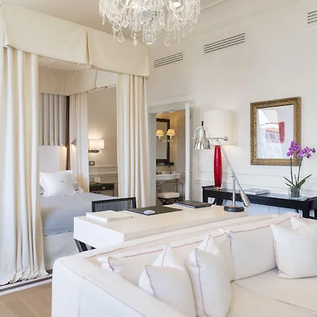 The Place 5*