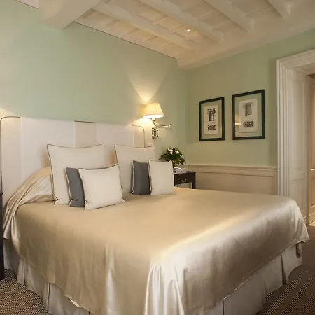 J.k. Place Hotel