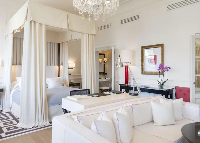 The Place 5*