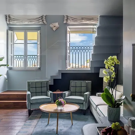 The Place فندق 5*